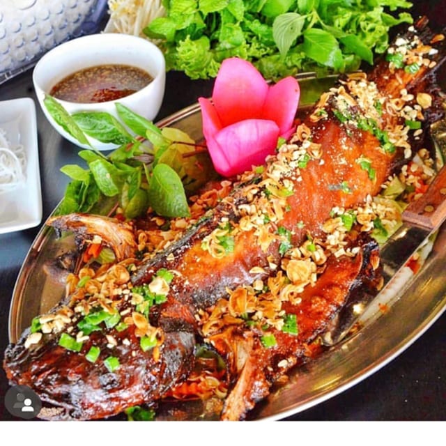 Whole Crispy Roasted Catfish (Ca Nuong Da Don).